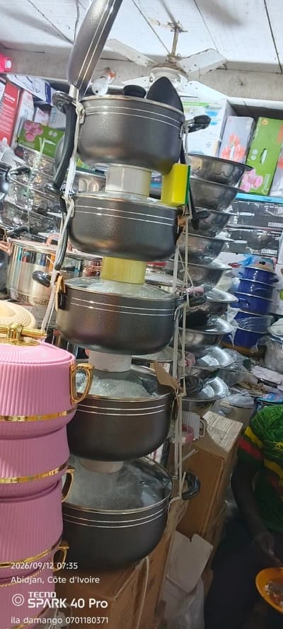 Casseroles en aluminium