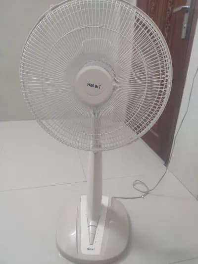 Ventilateur sur pied