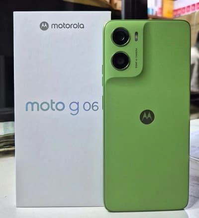 Téléphone portable vert Motorola