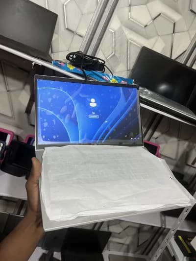 HP élite 840 G8