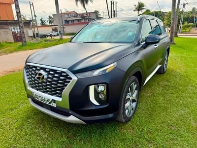SUV Hyundai gris mat