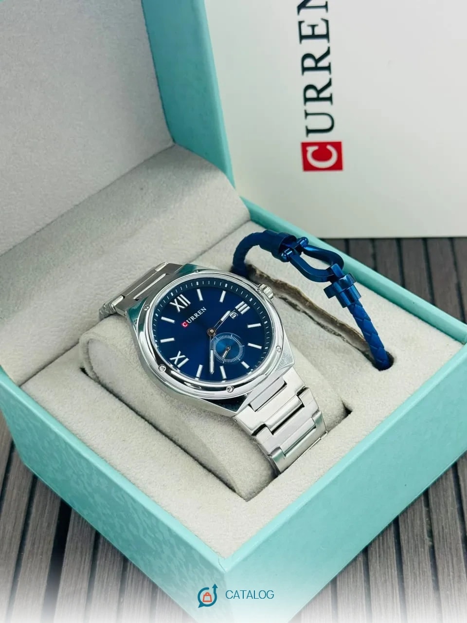 Montre bracelet acier cadran bleu