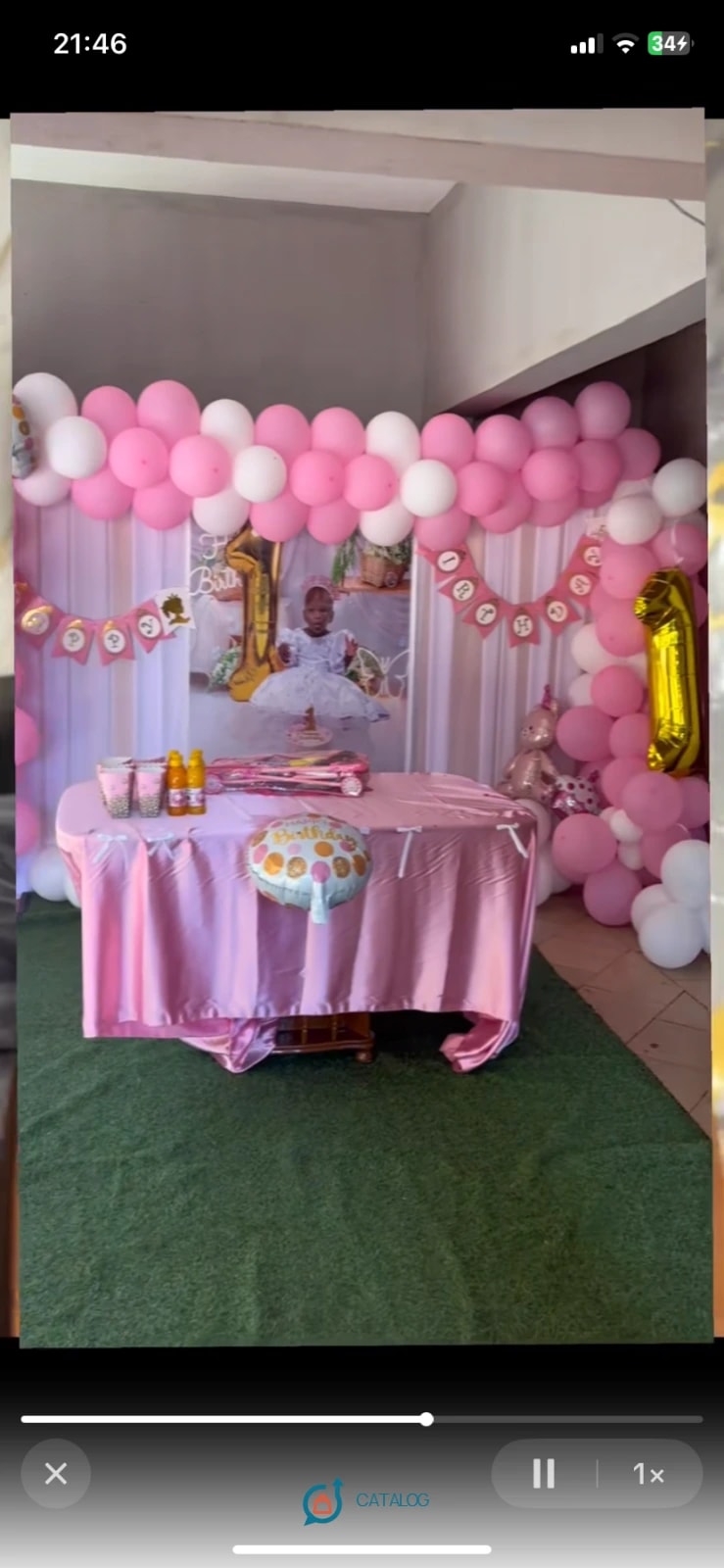 Décoration anniversaire ballon rose et blanc