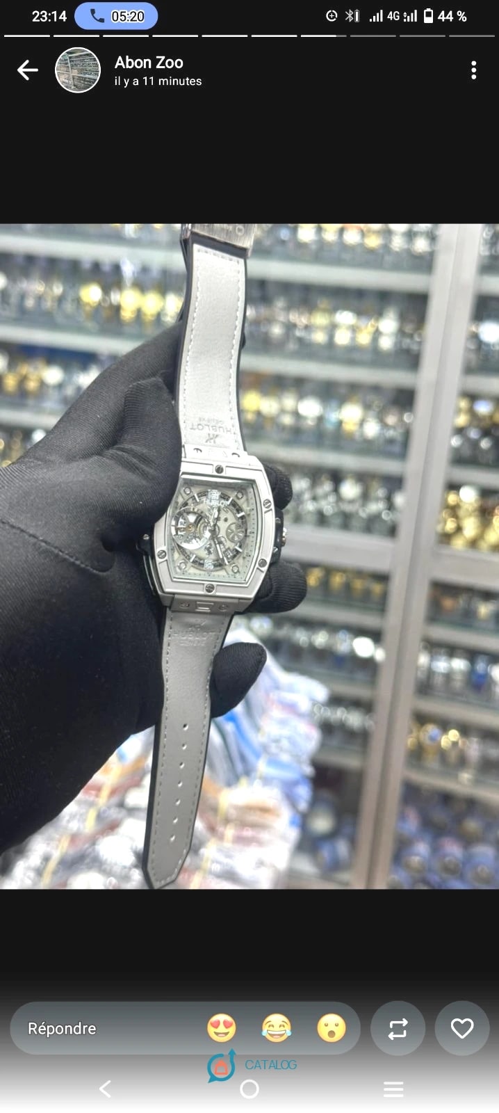 Montre bracelet blanc squelette
