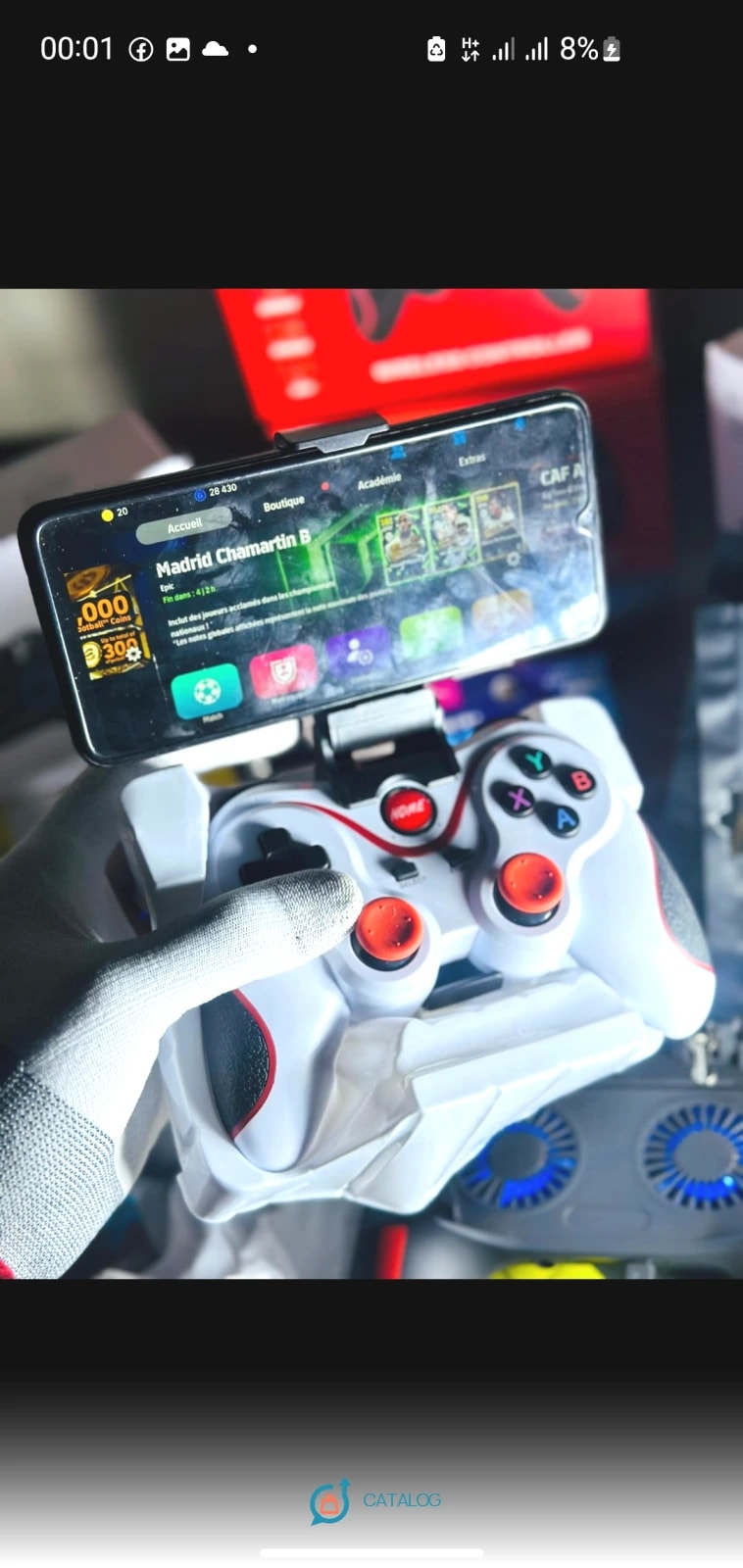Manette de jeu avec support téléphone
