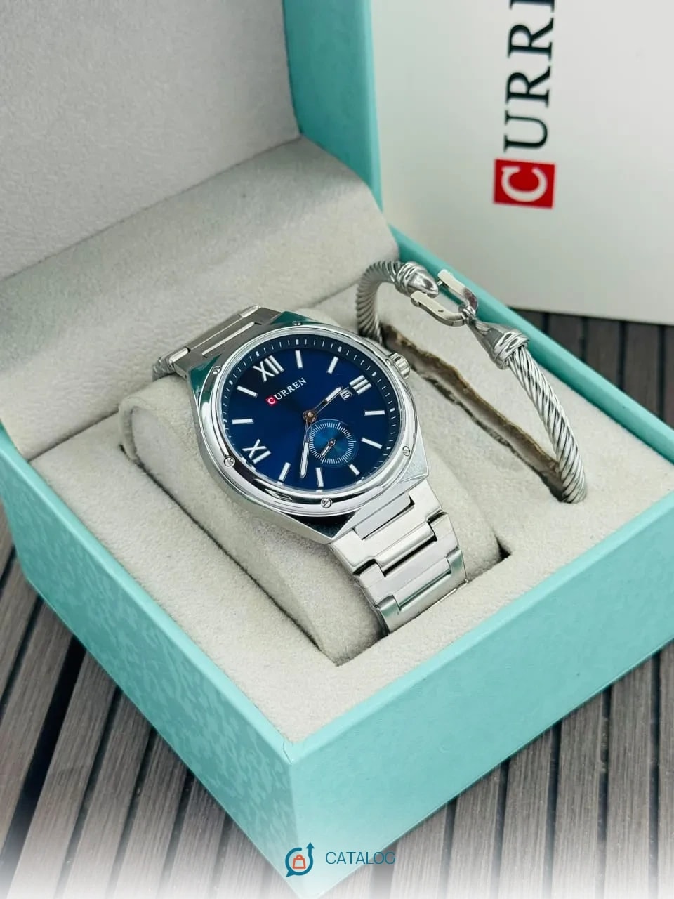 Montre bracelet acier cadran bleu