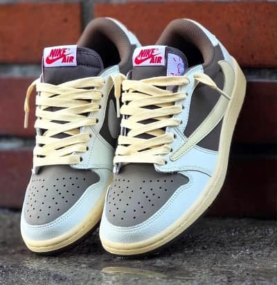 Baskets Nike Air blanches